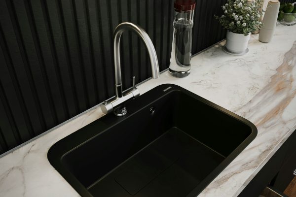 michael-alake-1Cf3ZV_XcTU-unsplash (1)